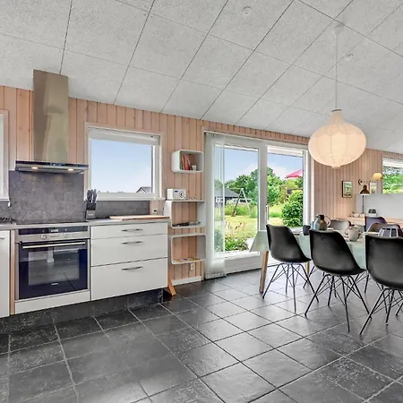 Three-bedroom With A Fireplace In Ejstrupholm