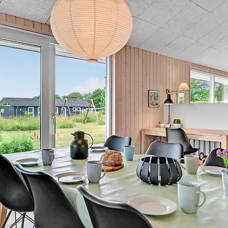 Awesome In Ejstrupholm With Kitchen Holiday home *