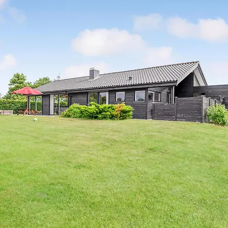 Three-bedroom With A Fireplace In * Ejstrupholm